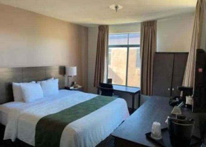 Ramada Suites By Wyndham San Diego