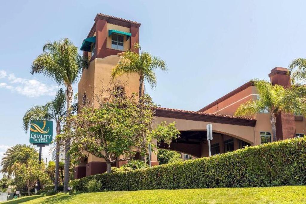 Ramada By Wyndham San Diego
