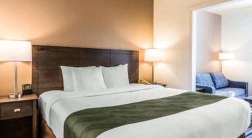Ramada By Wyndham San Diego