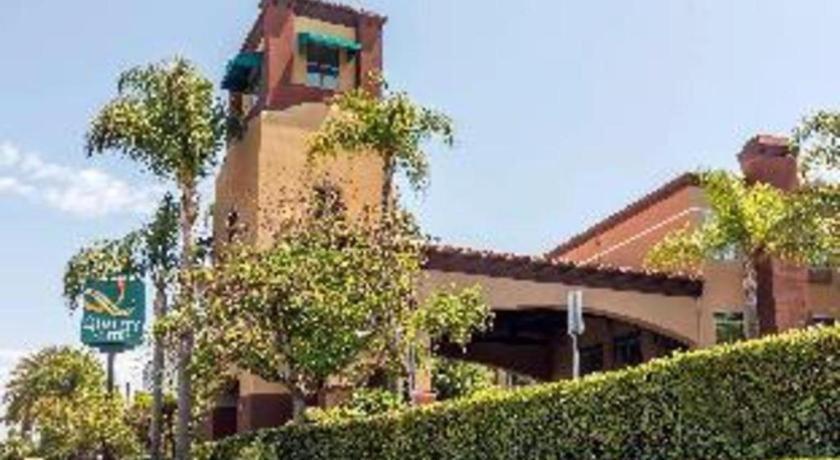 Ramada By Wyndham Hotel