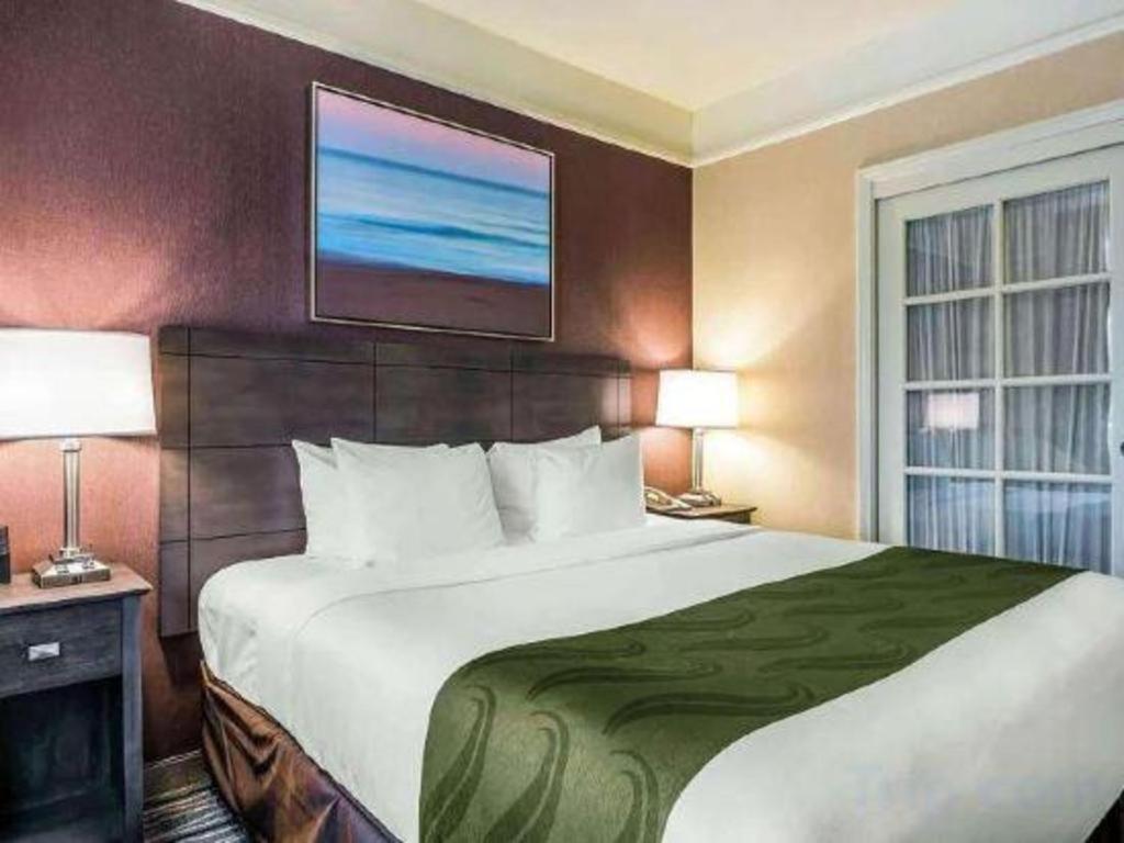 Ramada By Wyndham Hotel
