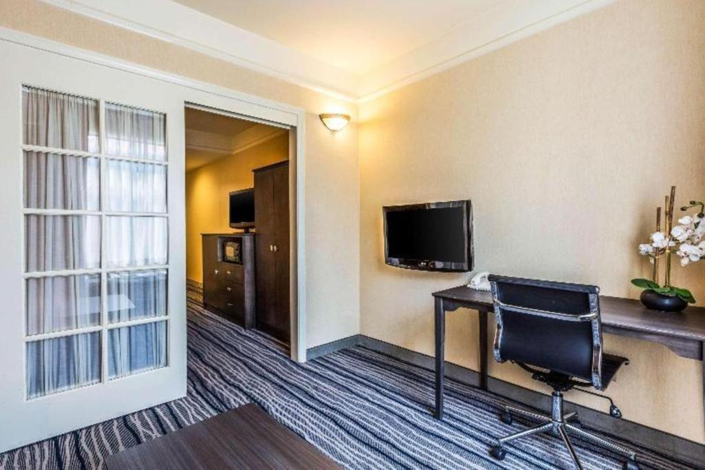Ramada By Wyndham San Diego